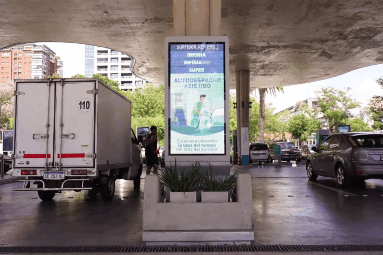autodespacho, estaciones de servicio, eficiencia operativa, surtidores autónomos, innovación tecnológica, optimización de recursos, atención al cliente,