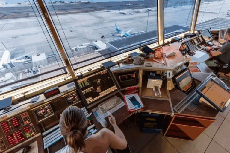 paro de controladores aéreos, ATEPSA, vuelos, aeropuertos, navegación aérea, EANA, transporte aéreo, conflicto gremial,