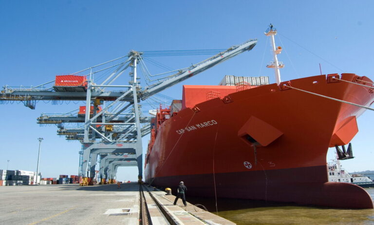 Puerto de Montevideo, contenedores, TCP, Montevideo