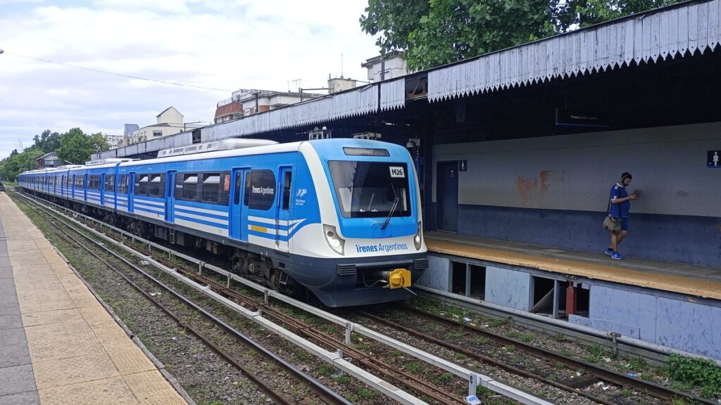 Línea Mitre, Trenes Argentinos, Renovación de vías, Colegiales, Villa Urquiza, Villa Ballester, Licitación ferroviaria, Infraestructura ferroviaria, Paso a nivel, José León Suárez,