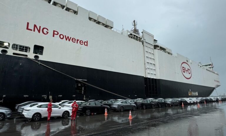 BYD, Vehículos eléctricos, BYD Changzhou, Movilidad sostenible, Industria automotriz, Logística marítima, Importaciones Argentina, Terminal Zárate,