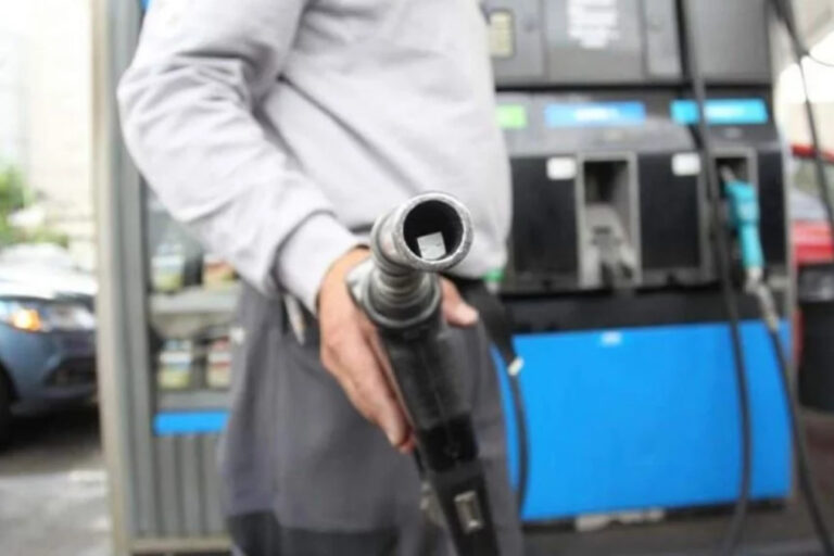 combustibles, impuestos, nafta, gasoil, Ley 23.966, Decreto 74/2026, precios, IPC, actualización impositiva,