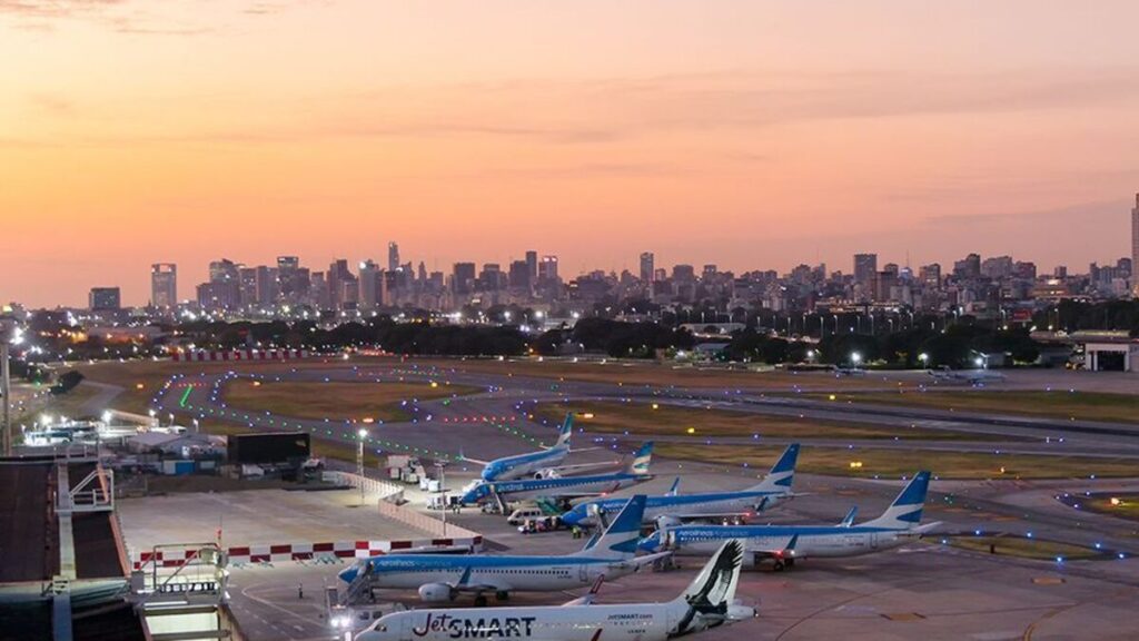 transporte aéreo, aeropuertos de Buenos Aires, Aeroparque Jorge Newbery, Aeropuerto Internacional de Ezeiza, Corporación América Airports, tráfico de pasajeros 2025, vuelos internacionales, vuelos domésticos, carga aérea,