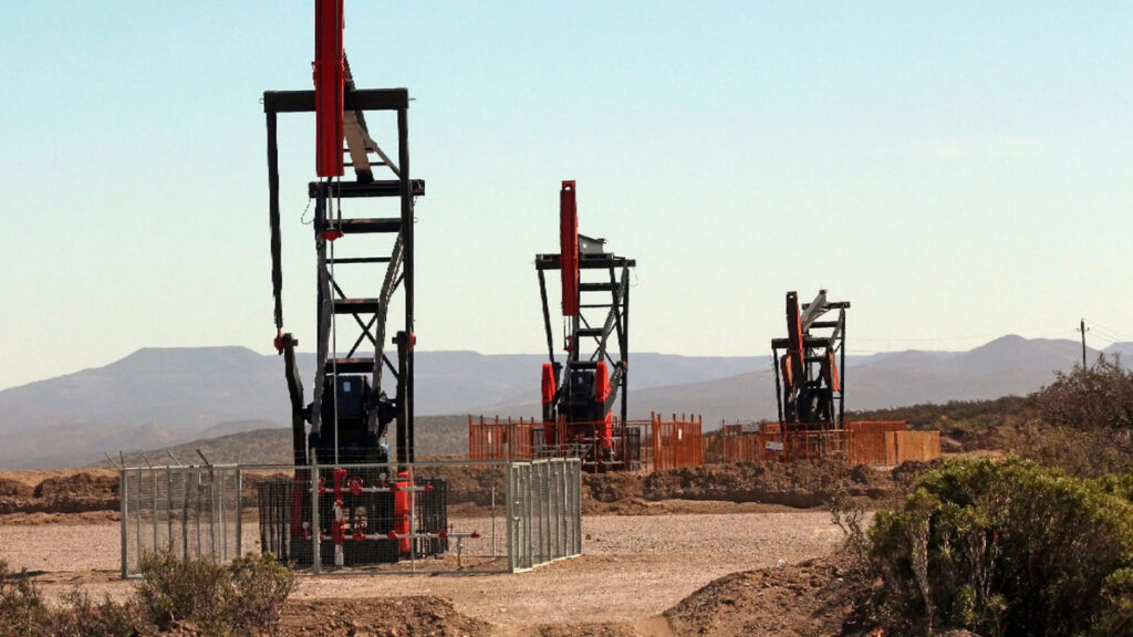 YPF, Manantiales Behr, Rovella Capital, Proyecto Andes, hidrocarburos, petróleo, gas natural, Chubut,