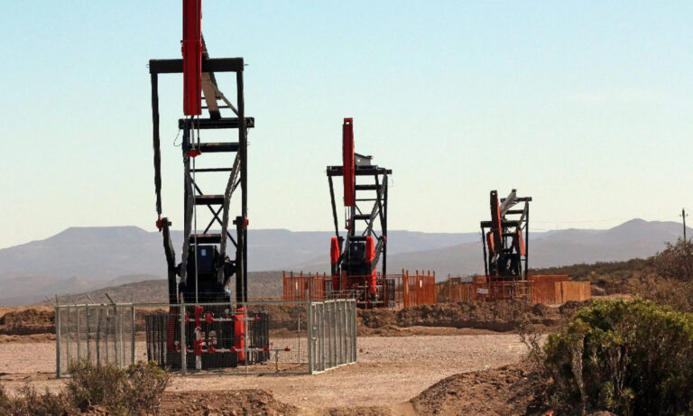 YPF, Manantiales Behr, Rovella Capital, Proyecto Andes, hidrocarburos, petróleo, gas natural, Chubut,