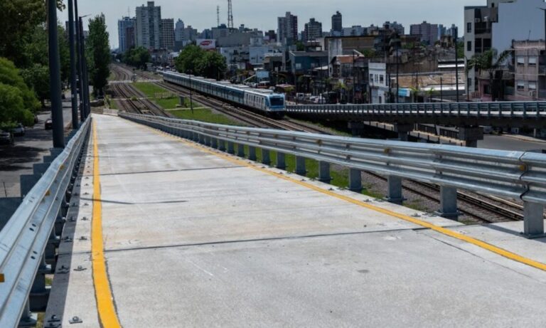 Tren Sarmiento, Trenes Argentinos, infraestructura ferroviaria, transporte, movilidad urbana, pasos a nivel, obras públicas, conurbano bonaerense, Ramos Mejía, Haedo