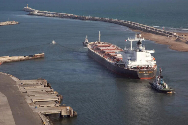 Vaca Muerta, petróleo, shale oil, exportaciones, Puerto Rosales, Australia, Estados Unidos, energía, logística, crudo neuquino