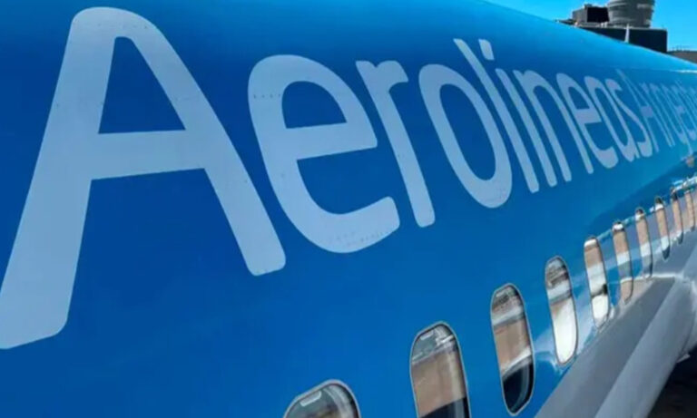 Aerolíneas Argentinas, transporte aéreo, superávit operativo, empresas públicas, aviación comercial, balance 2025, deuda financiera, flota aérea, mercado aerocomercial, Argentina