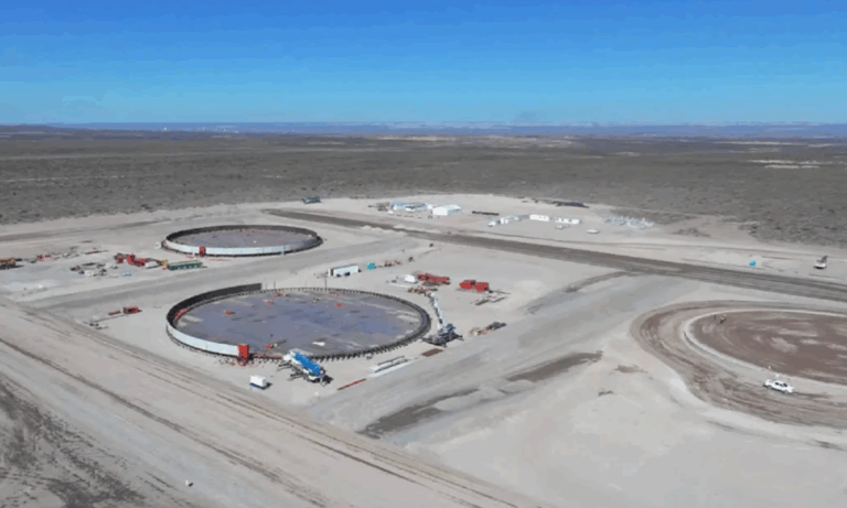 Vaca Muerta, VMOS, Sierra Grande, Punta Colorada, Río Negro, Neuquén, oleoductos, petróleo, exportaciones energéticas, infraestructura energética, YPF, Pluspetrol, Cuenca Neuquina, shale oil, inversión privada