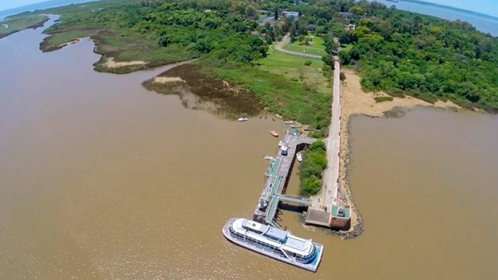 Canal Martín García, peaje fluvial, Vía Navegable Troncal, ANPyN, Agencia Nacional de Puertos y Navegación, transporte fluvial, navegación comercial, Río de la Plata, puertos, logística, tarifas, Boletín Oficial, resoluciones oficiales
