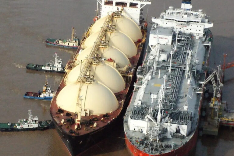 GNL, gas natural, energía, Secretaría de Energía, licitación pública, ENARSA, terminal de Escobar, importación de gas, abastecimiento invernal,