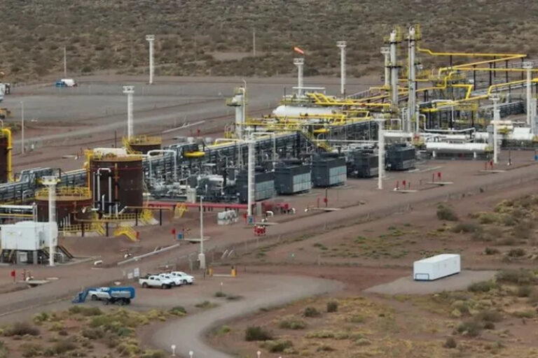 Shell, Vaca Muerta, Bajada de Añelo, shale, petróleo, gas, inversión energética, infraestructura, YPF, Neuquén