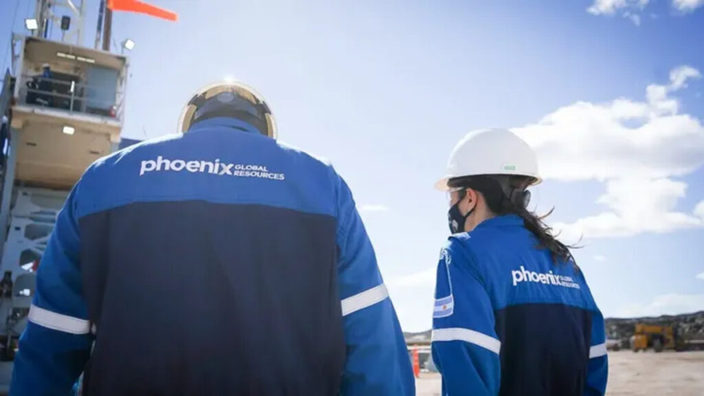 Phoenix Global Resources, Vaca Muerta, Río Negro, shale oil, Confluencia Sur, perforación, superpozo, producción de petróleo, no convencional,