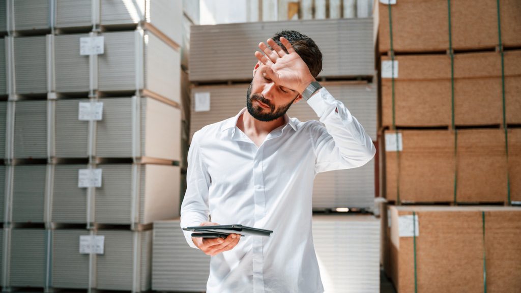 logística, última milla, paquetería, comercio electrónico, e-commerce Argentina, experiencia del cliente, trazabilidad, tracking de envíos, atención al cliente, reclamos de usuarios, Andreani, QX Logística, MD Cargas, entregas fallidas, demoras en envíos,