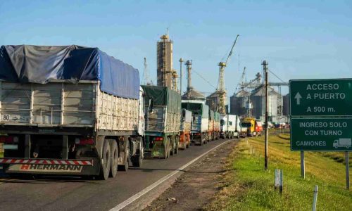 santa fe, gran rosario, puertos, logística, transporte de cargas, camiones, exportaciones, agroindustria, infraestructura vial, rutas, peaje único, maximiliano pullaro,