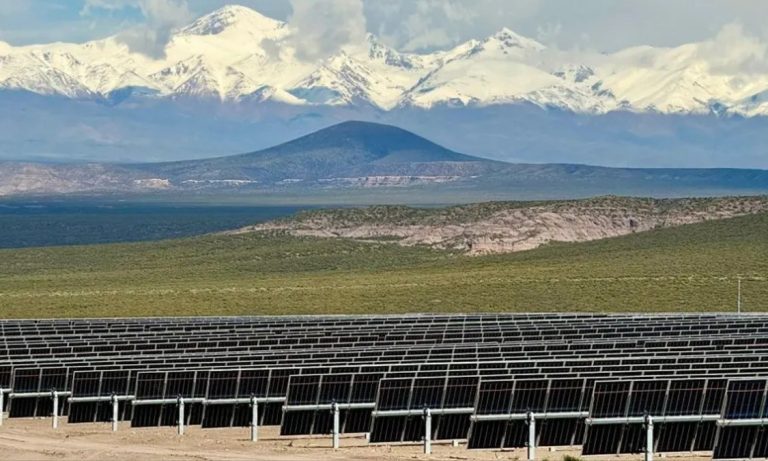 Mendoza incorporó un nuevo activo estratégico a su matriz energética con la puesta en operación comercial del Parque Solar San Rafael
