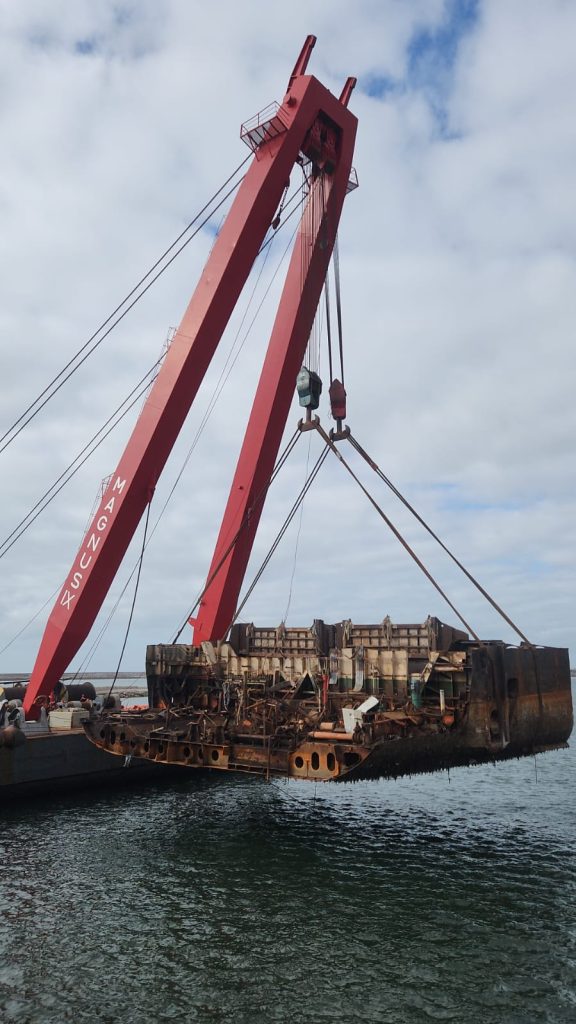 Servimagnus, draga, Puerto de Mar del Plata,