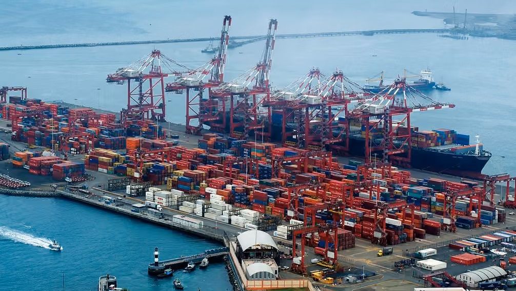Puerto Callao, Perú, DP World, contenedores