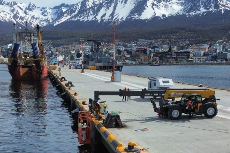 Puerto de Ushuaia, defensas, Ushuaia, ANPYN, Cruceros